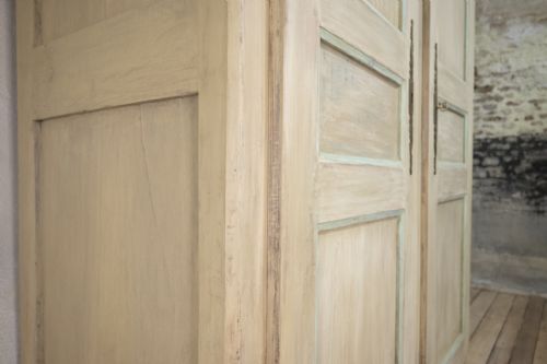 A MID 19TH CENTURY ITALIAN PAINTED WALNUT ARMOIRE WARDROBE - ADDITIONAL PHOTO 10