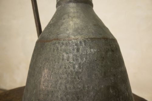 A 19TH CENTURY MIDDLE EASTERN COPPER EWER - ADDITIONAL PHOTO 5