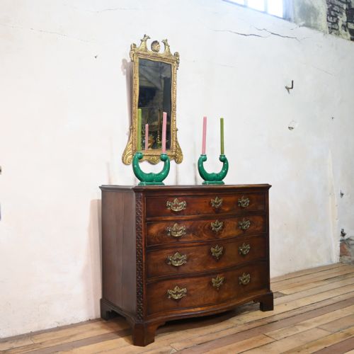 A GEORGE III SERPENTINE MAHOGANY CHIPPENDALE COMMODE CHEST OF DRAWERS - ADDITIONAL PHOTO 1
