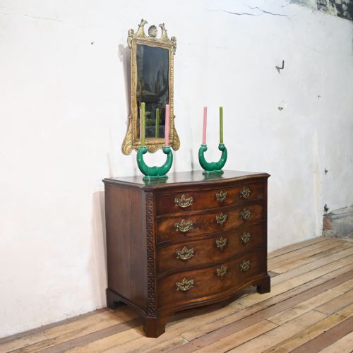 A GEORGE III SERPENTINE MAHOGANY CHIPPENDALE COMMODE CHEST OF DRAWERS - ADDITIONAL PHOTO 16