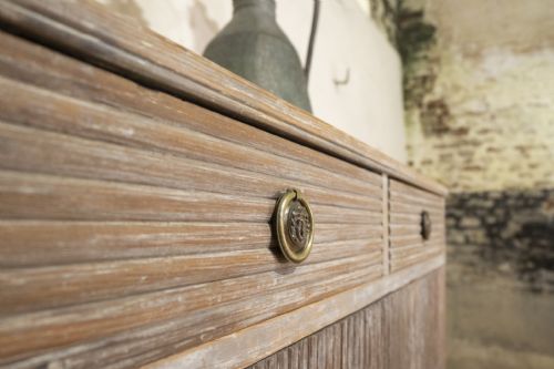 A LATE 18TH CENTURY SWEDISH DRY SCRAPED PAINTED CABINET REEDED DOOR BUFFET SIDE BOARD CUPBOARD - ADDITIONAL PHOTO 11