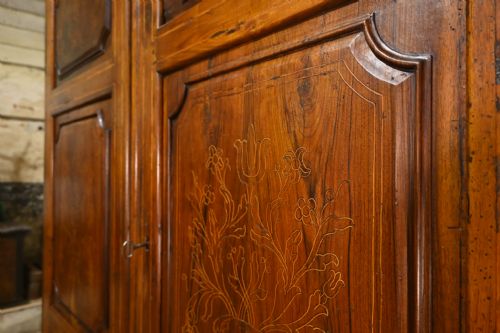 LARGE 18TH CENTURY SPANISH CATALONIAN ARMOIRE - ADDITIONAL PHOTO 1
