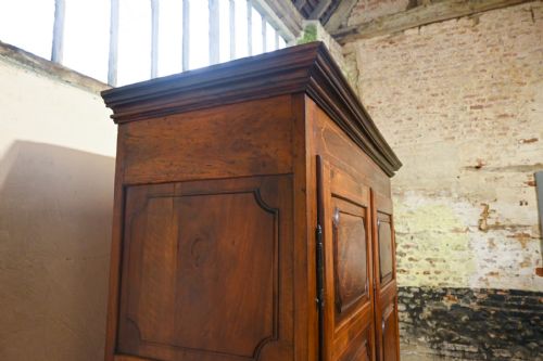 LARGE 18TH CENTURY SPANISH CATALONIAN ARMOIRE - ADDITIONAL PHOTO 5