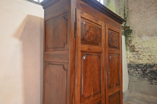 LARGE 18TH CENTURY SPANISH CATALONIAN ARMOIRE - ADDITIONAL PHOTO 13