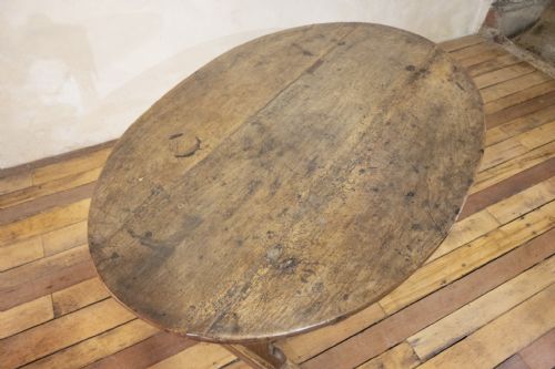 AN 18TH CENTURY OVAL SWEDISH BOCKBOARD TABLE WALNUT - ADDITIONAL PHOTO 6