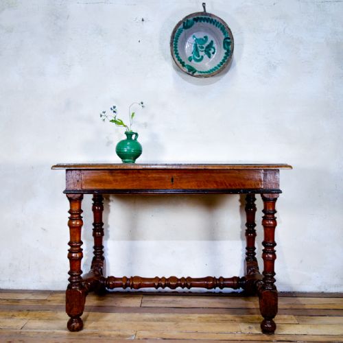 AN 18TH CENTURY NORTH ITALIAN FRUITWOOD SIDE TABLE - ADDITIONAL PHOTO 2