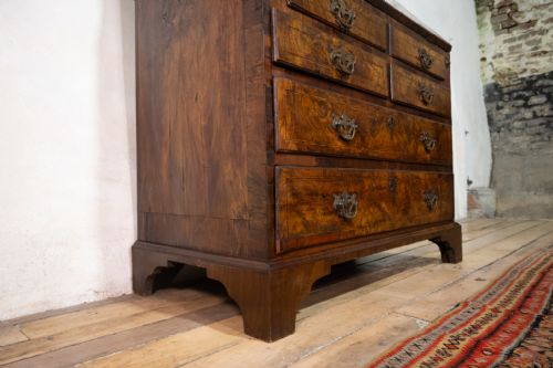 A GEORGE I WALNUT FEATHER BANDED FALL FRONT BUREAU BOOKCASE - ADDITIONAL PHOTO 3