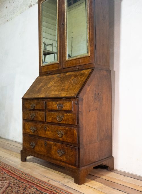 A GEORGE I WALNUT FEATHER BANDED FALL FRONT BUREAU BOOKCASE - ADDITIONAL PHOTO 4