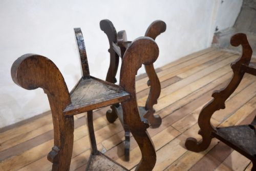A SELECTION OF THREE 18TH CENTURY ITALIAN LYRE LEG TABLE PLANT STAND - ADDITIONAL PHOTO 6