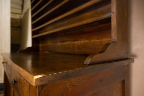 A SUPERB 18TH CENTURY FRENCH EMPIRE WALNUT DRESSER - ADDITIONAL PHOTO 10