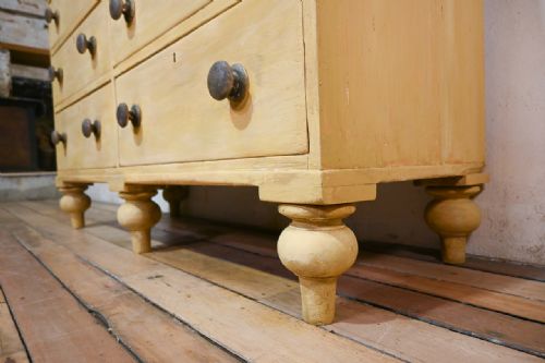 A SUPERB 19TH CENTURY PAINTED HOUSEKEEPER'S CUPBOARD - ADDITIONAL PHOTO 6