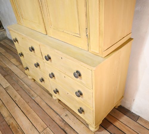 A SUPERB 19TH CENTURY PAINTED HOUSEKEEPER'S CUPBOARD - ADDITIONAL PHOTO 8