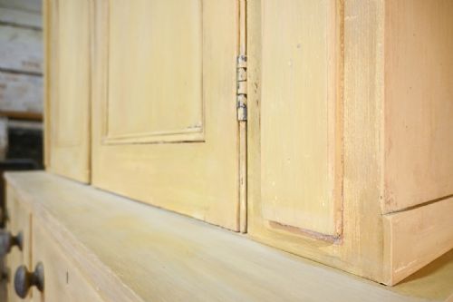 A SUPERB 19TH CENTURY PAINTED HOUSEKEEPER'S CUPBOARD - ADDITIONAL PHOTO 10