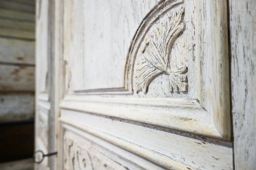 18TH CENTURY LOUIS XIV FRENCH BLEACHED OAK ARMOIRE - ADDITIONAL PHOTO 16