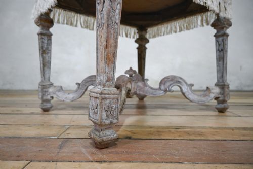 18TH CENTURY FRENCH LOUIS XIV DRESSING STOOL - ADDITIONAL PHOTO 10
