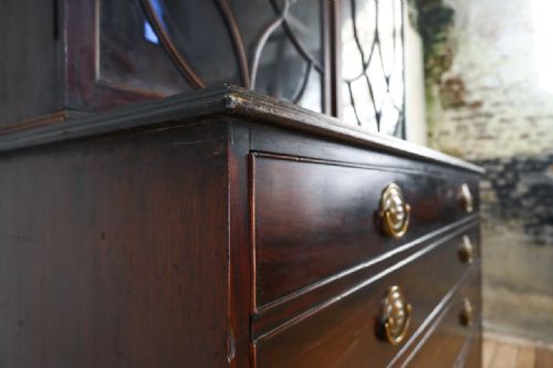 A GEORGE III MAHOGANY ASTRAL GLAZED SECRETAIRE BOOKCASE - ADDITIONAL PHOTO 1