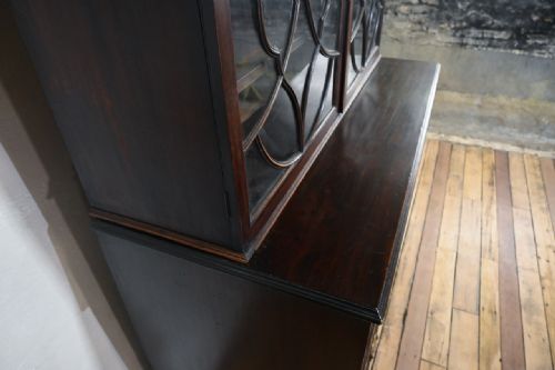 A GEORGE III MAHOGANY ASTRAL GLAZED SECRETAIRE BOOKCASE - ADDITIONAL PHOTO 8