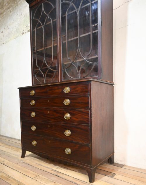 A GEORGE III MAHOGANY ASTRAL GLAZED SECRETAIRE BOOKCASE - ADDITIONAL PHOTO 9