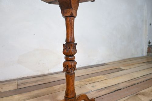 A SMALL 19TH CENTURY FRENCH FRUITWOOD TRIPOD SIDE TABLE - ADDITIONAL PHOTO 1