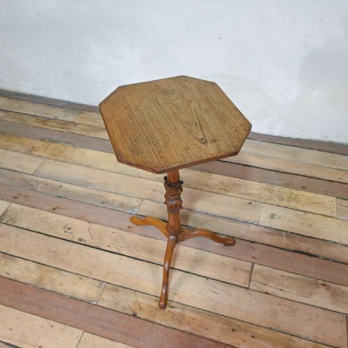 A SMALL 19TH CENTURY FRENCH FRUITWOOD TRIPOD SIDE TABLE - ADDITIONAL PHOTO 9