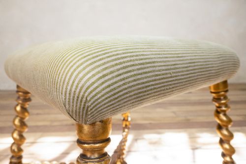 A 19TH CENTURY FRENCH NAPOLEON III SQUARE GILTWOOD UPHOLSTERED STOOL - ADDITIONAL PHOTO 9