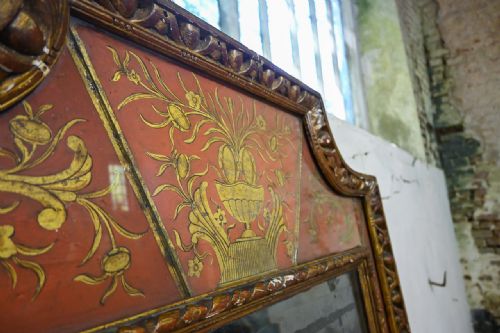 A 18TH CENTURY LARGE NORTH ITALIAN PAINTED VERRE GLOMIS OVERMANTEL MIRROR - ADDITIONAL PHOTO 12