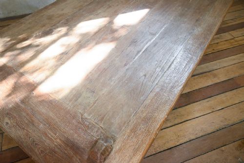 A LARGESCALE LATE 19TH CENTURY JAVANESE INDONESIA WEAVERS COFFEE TABLE - ADDITIONAL PHOTO 1