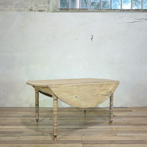 A ROUND PROVINCIAL 19TH CENTURY FRENCH PAINTED DROP LEAF TABLE BLEACHED - ADDITIONAL PHOTO 8
