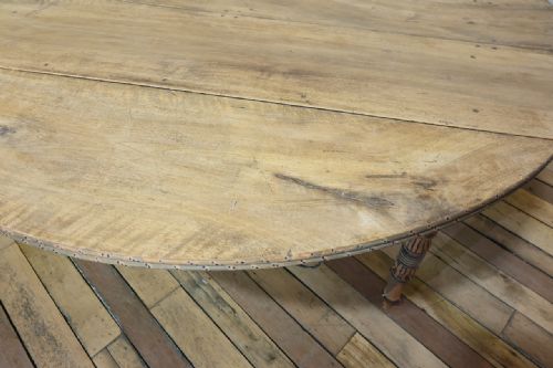 A ROUND PROVINCIAL 19TH CENTURY FRENCH PAINTED DROP LEAF TABLE BLEACHED - ADDITIONAL PHOTO 14