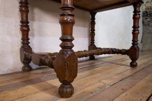 AN 18TH CENTURY NORTH ITALIAN FRUITWOOD SIDE TABLE - ADDITIONAL PHOTO 13