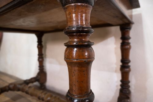 AN 18TH CENTURY NORTH ITALIAN FRUITWOOD SIDE TABLE - ADDITIONAL PHOTO 18
