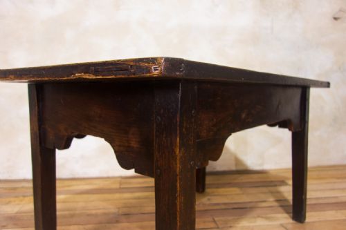 18TH CENTURY VERNACULAR OAK FARMHOUSE TABLE - ADDITIONAL PHOTO 6