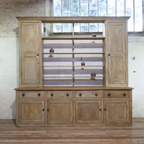 LARGE SCALE 19TH CENTURY COUNTRY HOUSE PAINTED DRESSER - ADDITIONAL PHOTO 14