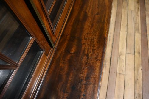A REGENCY MAHOGANY ASTRAL GLAZED SECRETAIRE BOOKCASE - ADDITIONAL PHOTO 16