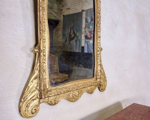 A LATE 19TH CENTURY GEORGE II STYLE GILTWOOD MIRROR - ADDITIONAL PHOTO 4