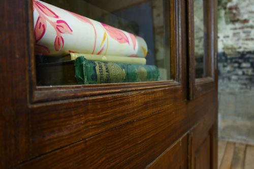 TALL 19TH CENTURY FRENCH GLAZED FAUX BOIS ROSEWOOD CABINET - ADDITIONAL PHOTO 14