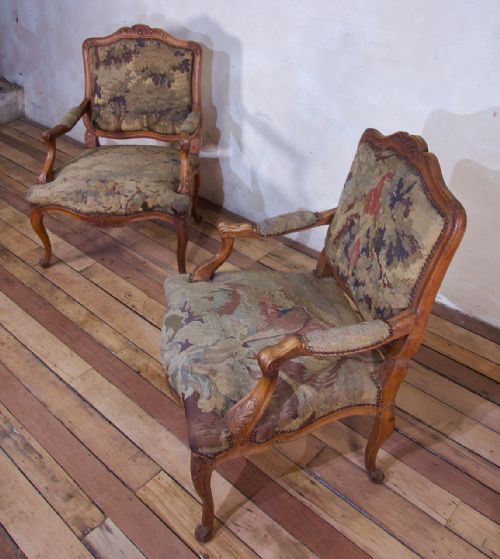 A PAIR OF 19TH CENTURY FRENCH LOUIS XV STYLE FAUTEUILS OPEN ARMCHAIRS AUBUSSON TAPESTRY - ADDITIONAL PHOTO 10
