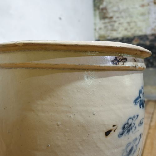 LARGE MING DYNASTY CIZHOU WEAR OVOID CERAMIC PLANTER VESSEL - ADDITIONAL PHOTO 6
