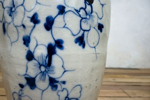 LARGE CIZHOU WEAR MING DYNASTY OVOID CERAMIC PLANTER VESSEL - ADDITIONAL PHOTO 6