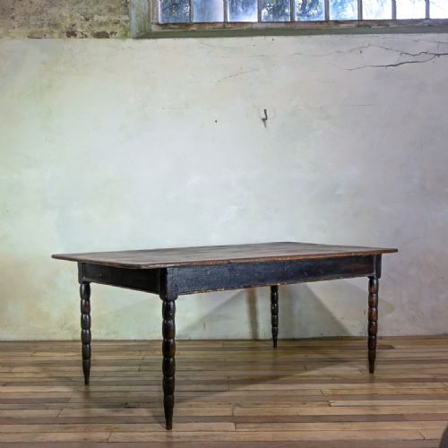A CHARMING EARLY 19TH CENTURY FRENCH BOBBIN TURNED FARMHOUSE TABLE - ADDITIONAL PHOTO 29