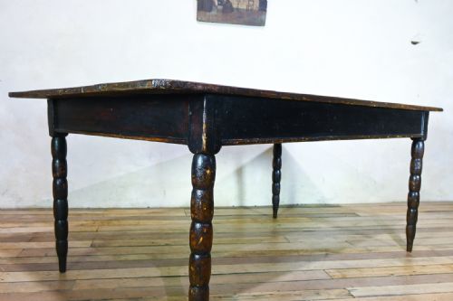 A CHARMING EARLY 19TH CENTURY FRENCH BOBBIN TURNED FARMHOUSE TABLE - ADDITIONAL PHOTO 20