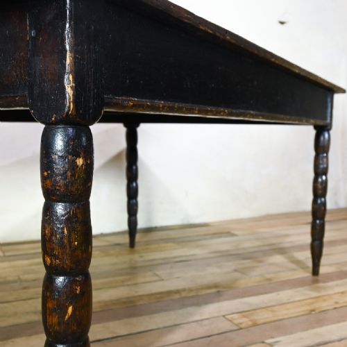 A CHARMING EARLY 19TH CENTURY FRENCH BOBBIN TURNED FARMHOUSE TABLE - ADDITIONAL PHOTO 25