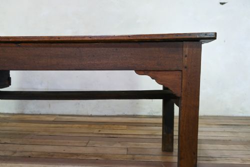 AN EARLY 19TH CENTURY OAK AND ASH FARMHOUSE DINING TABLE - ADDITIONAL PHOTO 18