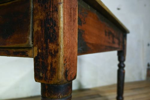 19TH CENTURY FARMHOUSE KITCHEN TABLE - ADDITIONAL PHOTO 3