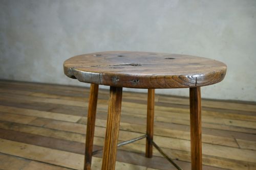 18TH CENTURY WELSH ELM PRIMITIVE ROUND SIDE TABLE - ADDITIONAL PHOTO 3
