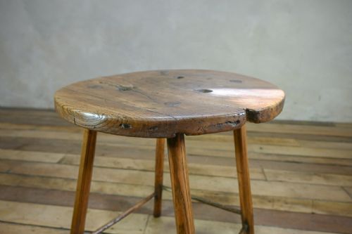 18TH CENTURY WELSH ELM PRIMITIVE ROUND SIDE TABLE - ADDITIONAL PHOTO 6