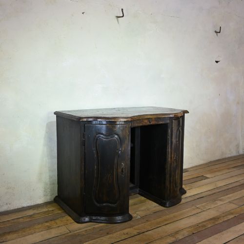 A 17TH CENTURY NORTH ITALIAN EBONISED BAROQUE DESK