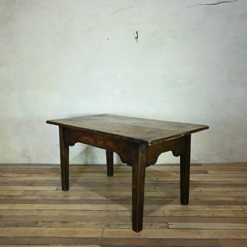 A SMALL 18TH CENTURY VERNACULAR OAK COUNTRY FARMHOUSE TABLE - ADDITIONAL PHOTO 7