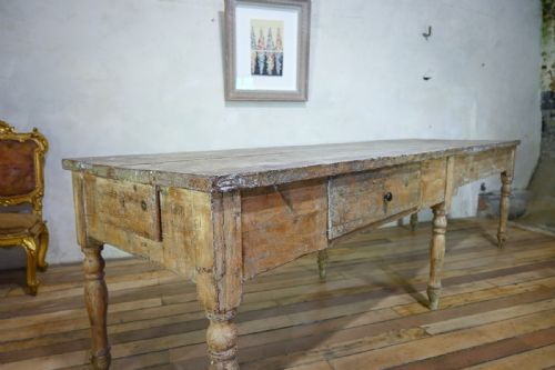 A LARGE 18TH CENTURY FRENCH PAINTED FARMHOUSE DINING TABLE - ADDITIONAL PHOTO 12