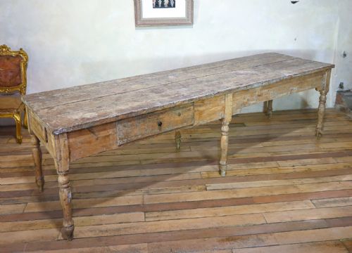 A LARGE 18TH CENTURY FRENCH PAINTED FARMHOUSE DINING TABLE - ADDITIONAL PHOTO 19